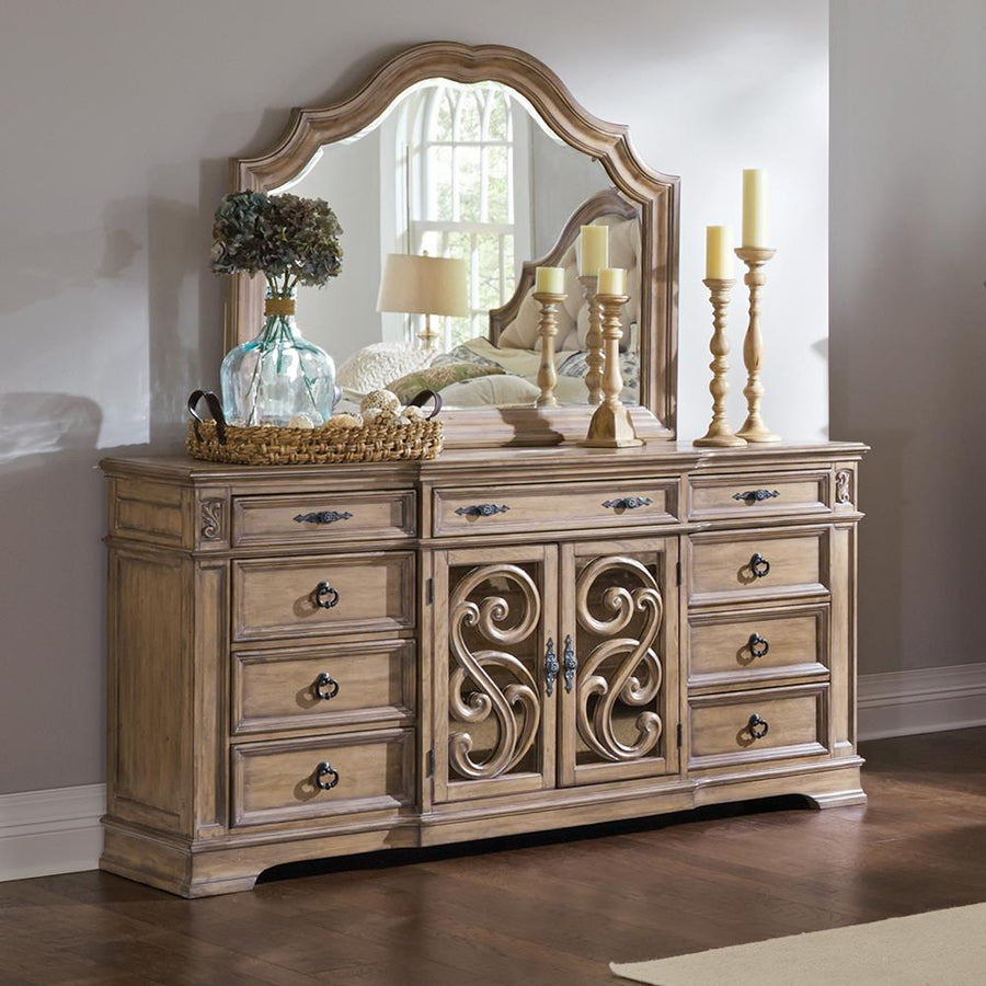 Ilana Traditional Nine-Drawer Dresser