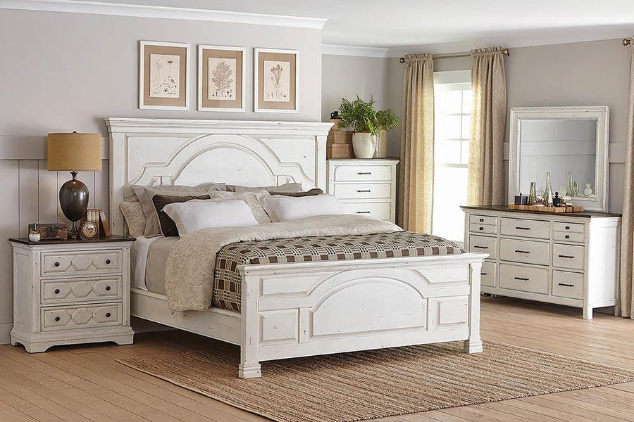 Traditional Vintage White California King Bed