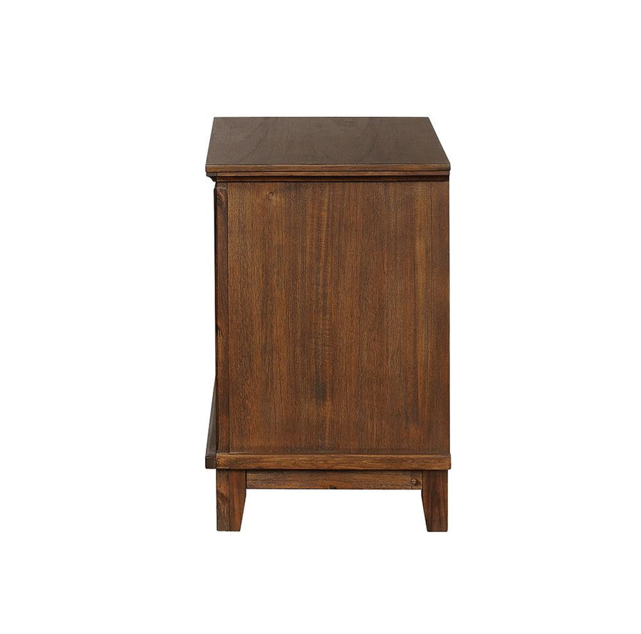 Kinsley Country Brown Nightstand